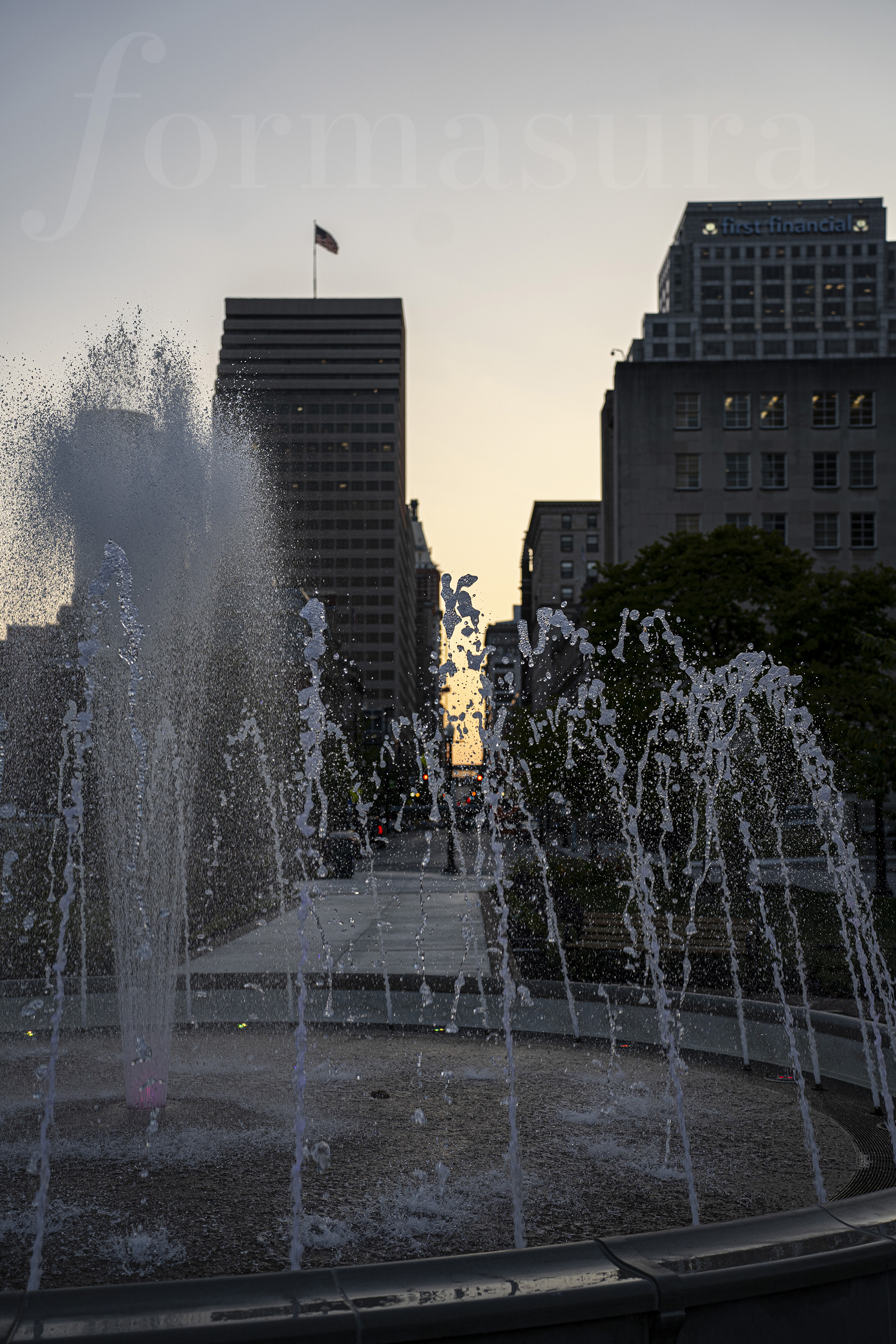 Lytle Fountain, Lytle Park